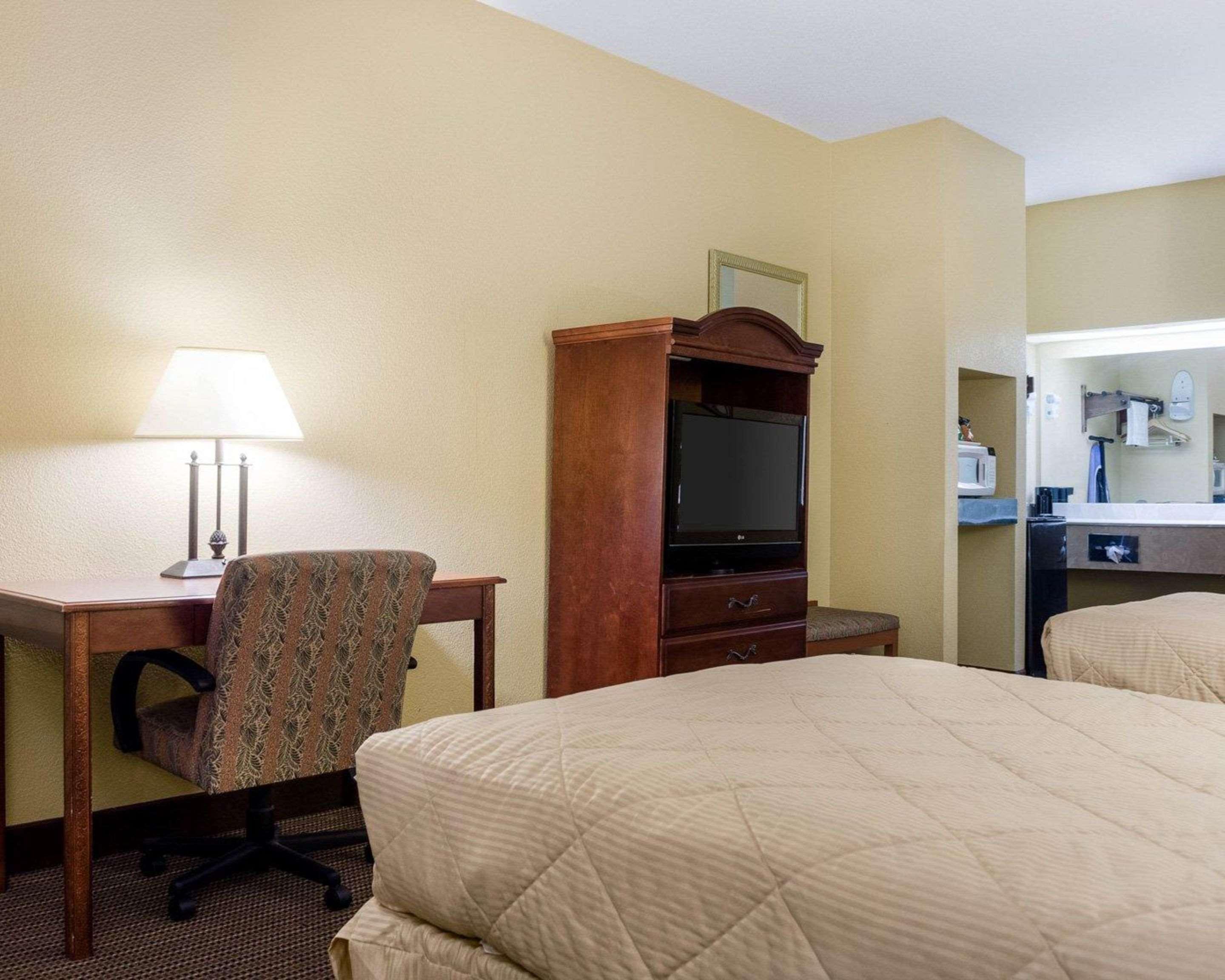 Econo Lodge By Choice Greenville Exteriör bild