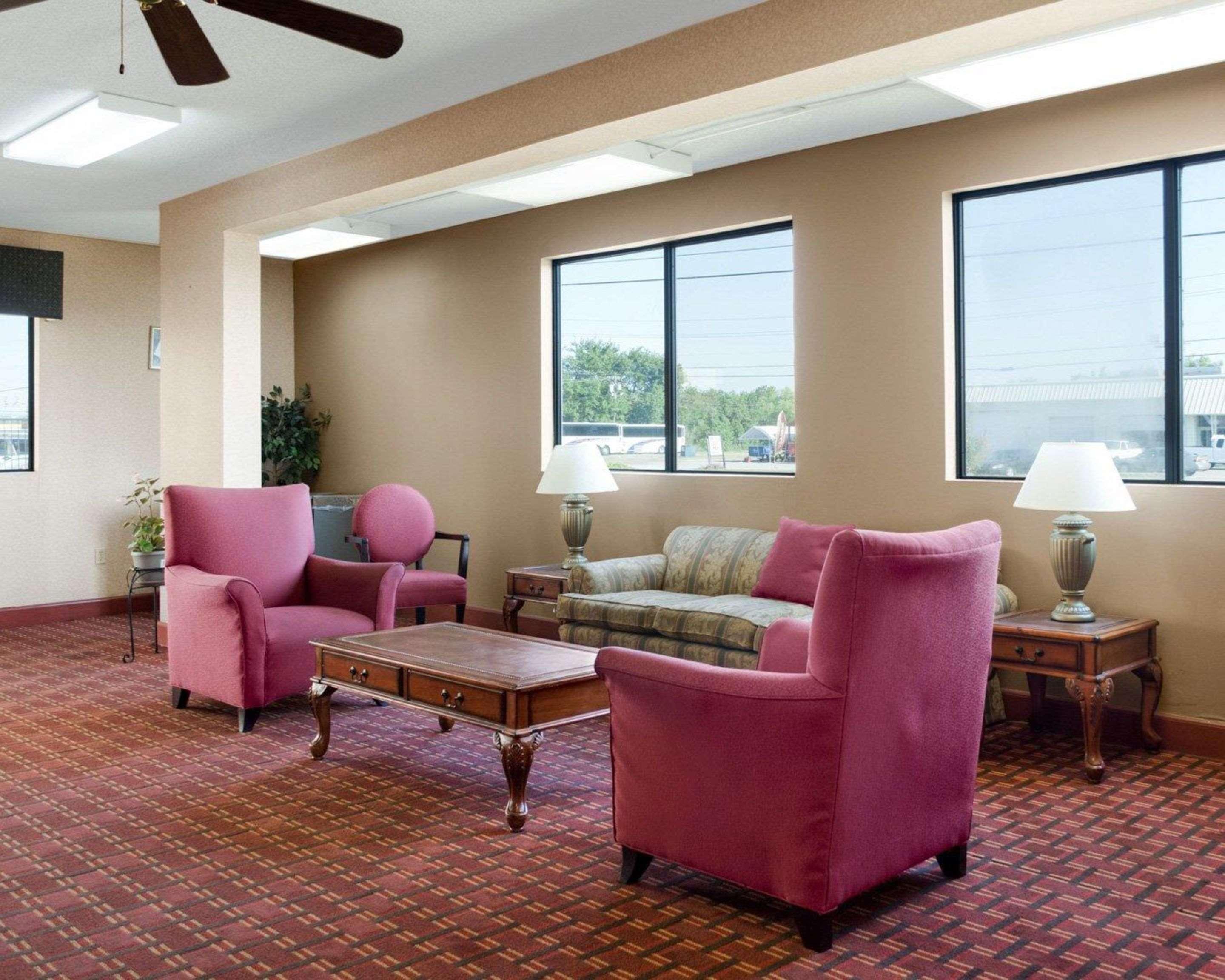 Econo Lodge By Choice Greenville Exteriör bild