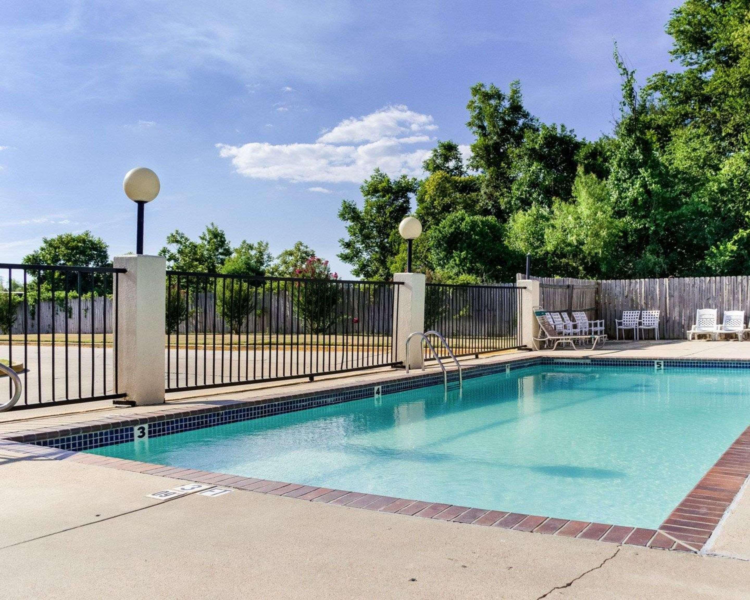 Econo Lodge By Choice Greenville Exteriör bild