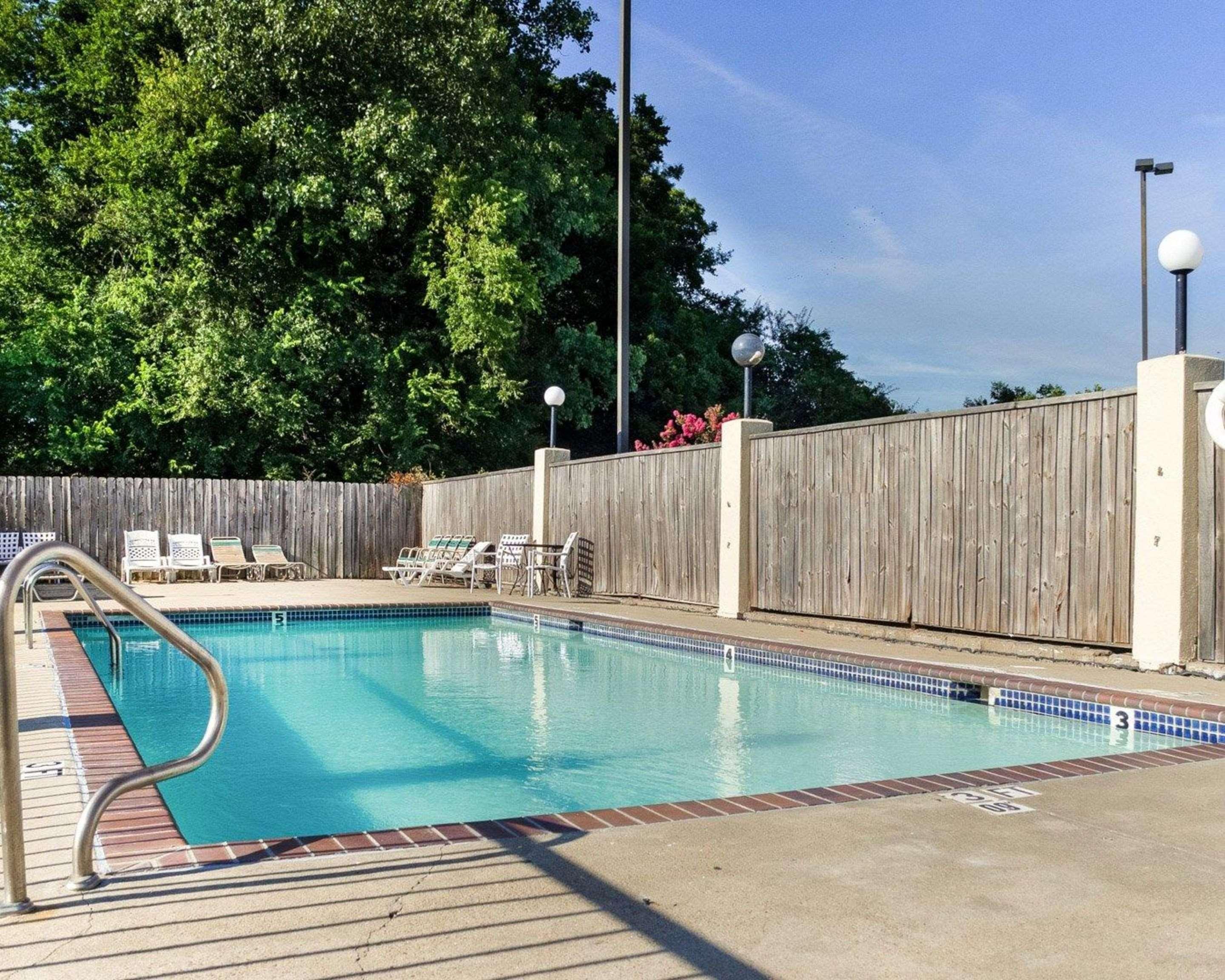 Econo Lodge By Choice Greenville Exteriör bild